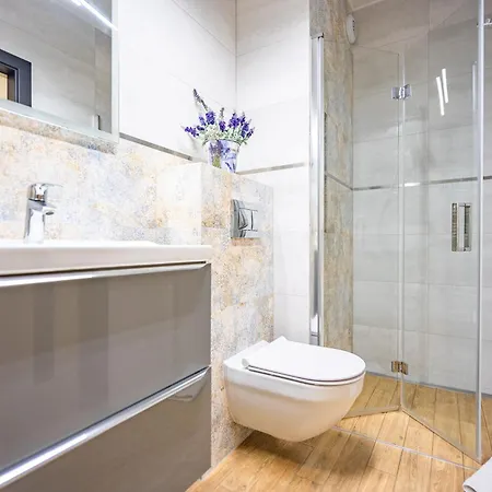Apartament Komfortowy Relaks 1, Ogrody Pieniawskie, Myweek *